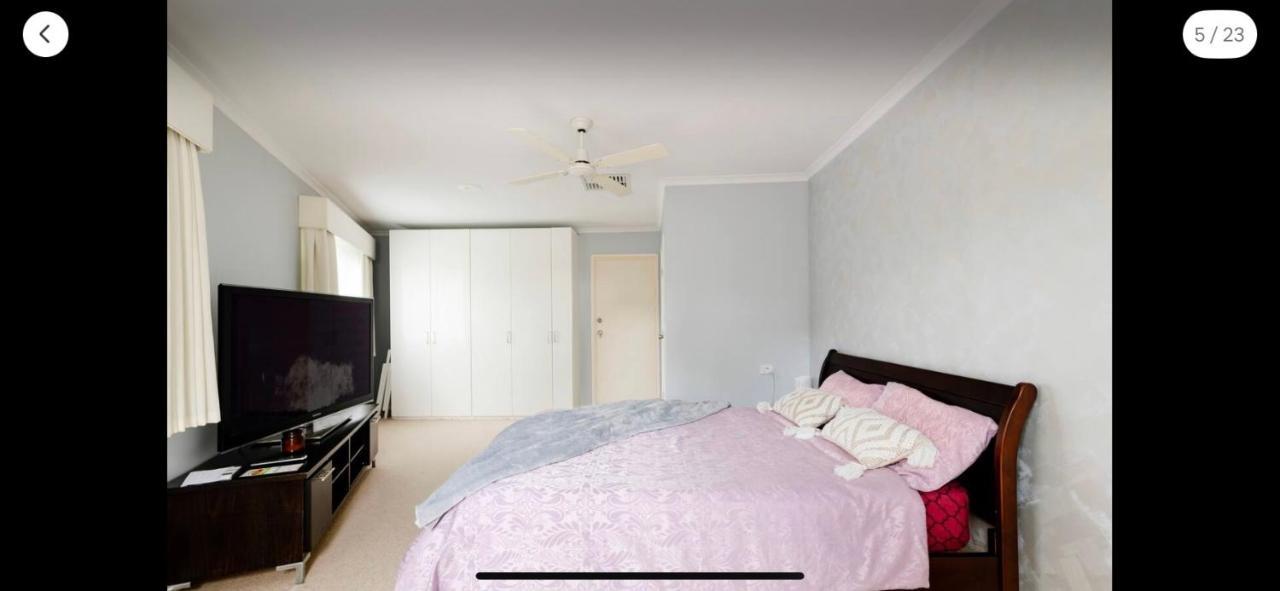 Guest Ensuite 7 Minutes From Airport ملبورن المظهر الخارجي الصورة